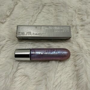r.e.m. Beauty On Your Collar Plumping Lip Gloss